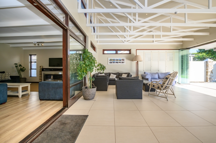 4 Bedroom Property for Sale in Walmer Eastern Cape